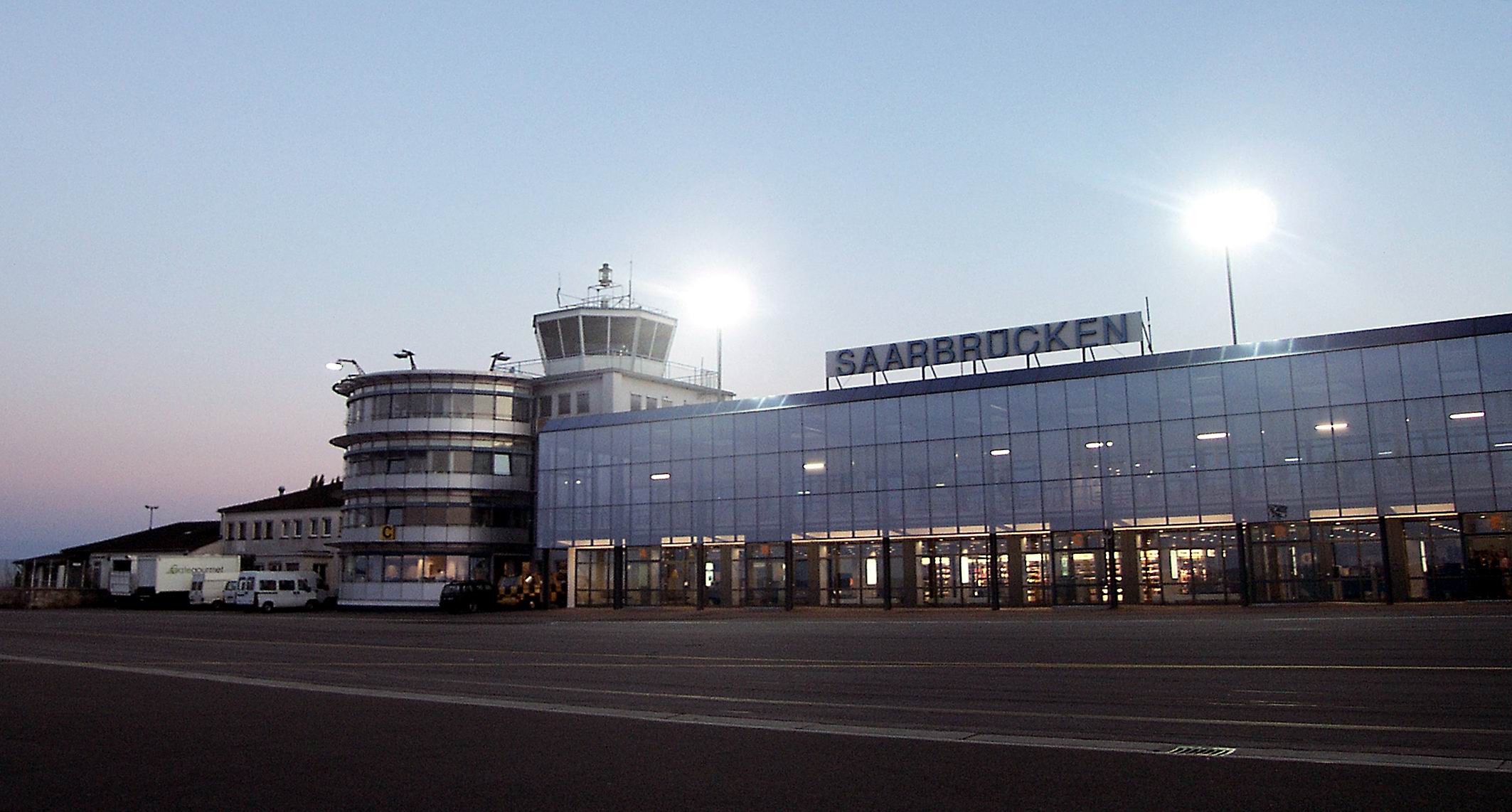 Flughafen Saarbrücken - FLUGHAFENTRANSFERS.SAARLAND